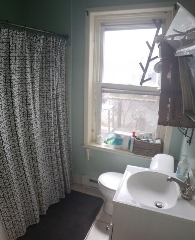 Building Photo - 4102 Baring St