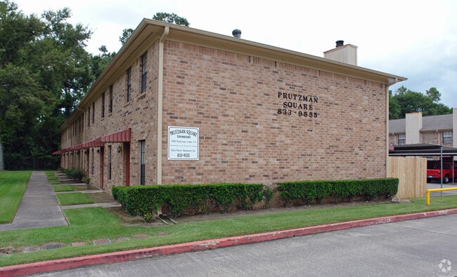 Building Photo - Prutzman Square Townhomes