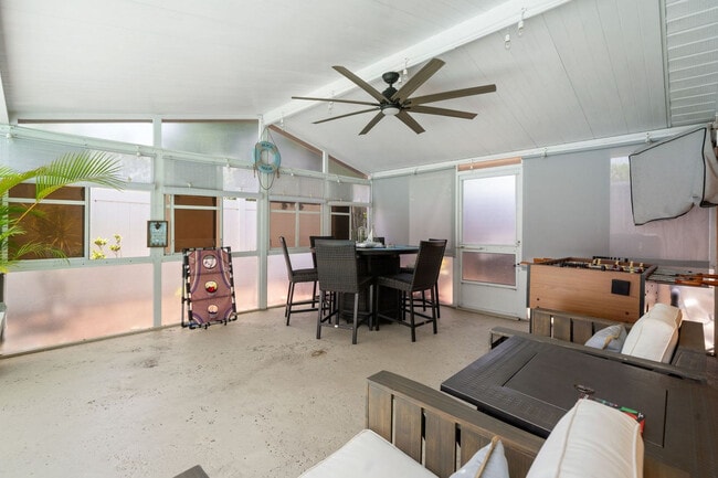 Building Photo - 7240 Westwind Dr