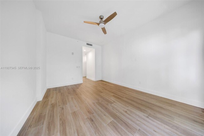 Building Photo - 3265 Bird Ave