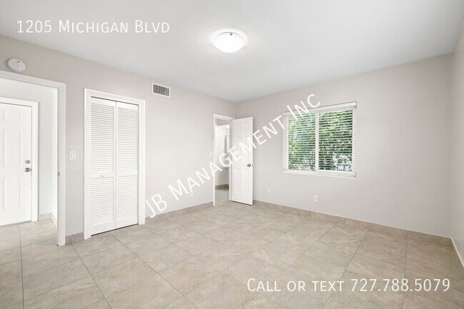 Building Photo - 1205 Michigan Blvd