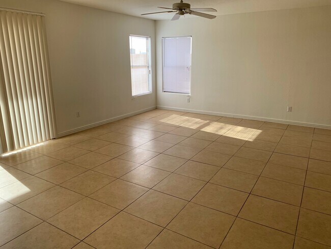 Building Photo - Affordable 5 Bedroom Living in Growing Maricopa