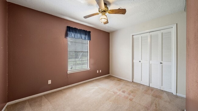 Building Photo - 4027 Spring Branch Rd