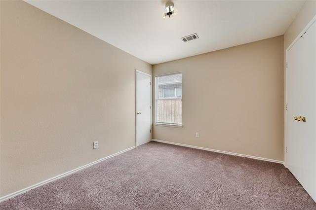 Building Photo - 2112 Chisolm Trl