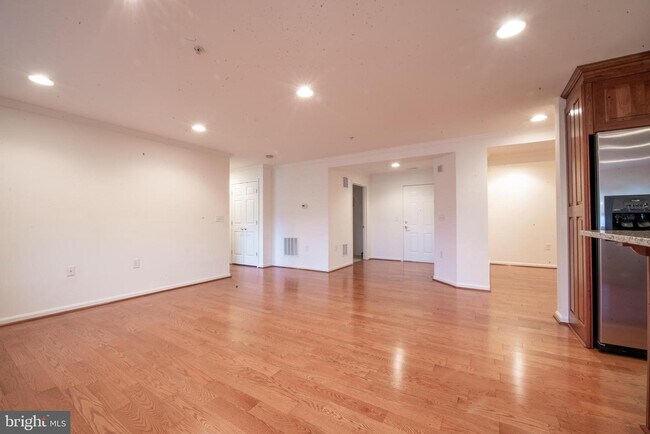 Building Photo - 12236 Roundwood Rd