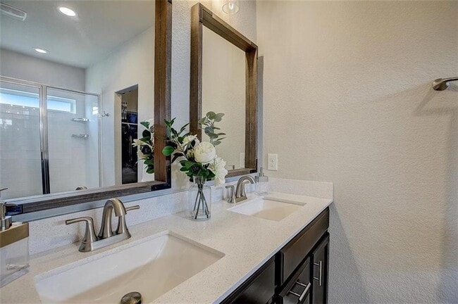 Building Photo - 4316 Rockbrook Farms Ln