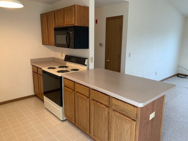 Building Photo - 1231 N Sunnyslope Dr