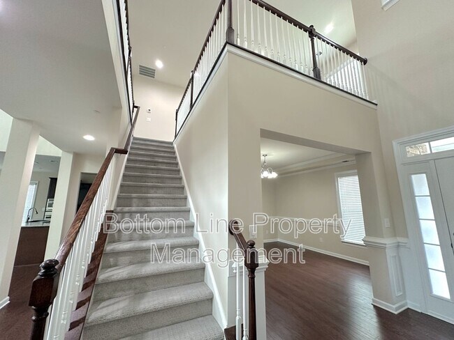 Building Photo - 1007 Anatrella Ln NW