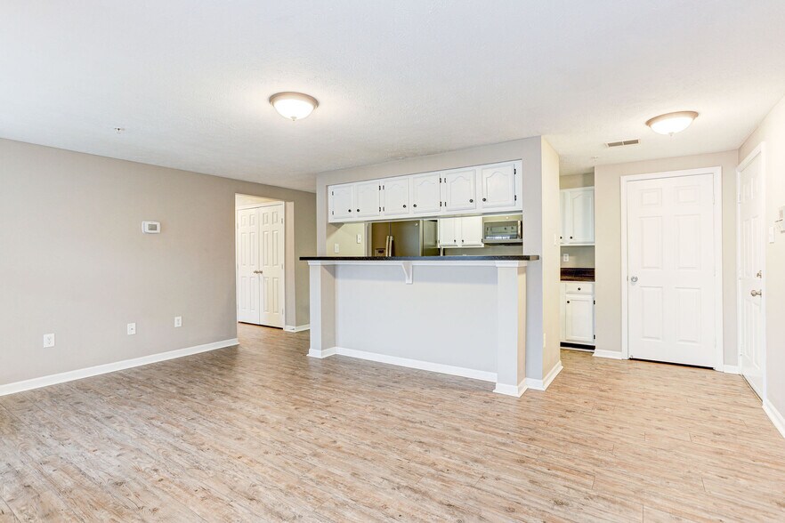 Building Photo - 624 Jupiter Hills Court