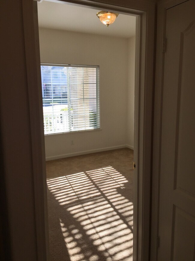 Building Photo - Buchanan Area Home with large yard Availab...