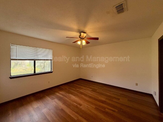 Building Photo - 4655 Trevi Dr