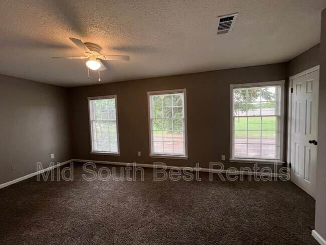 Building Photo - 1145 Prescott Rd