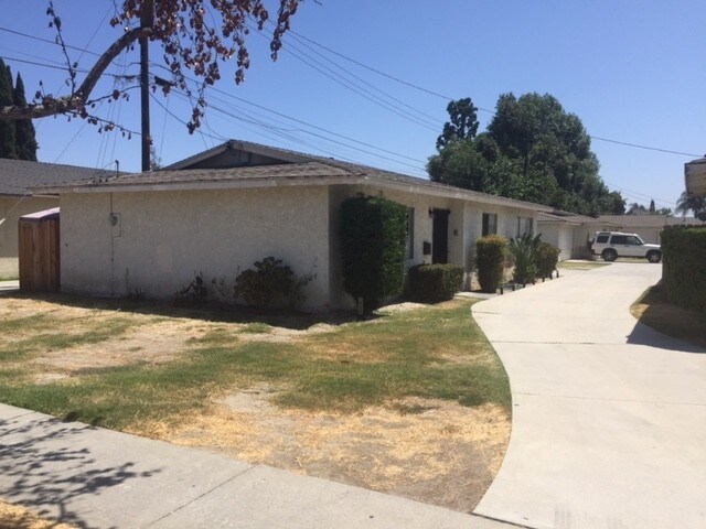 Building Photo - 5 Homes in Prime Bellflower Location