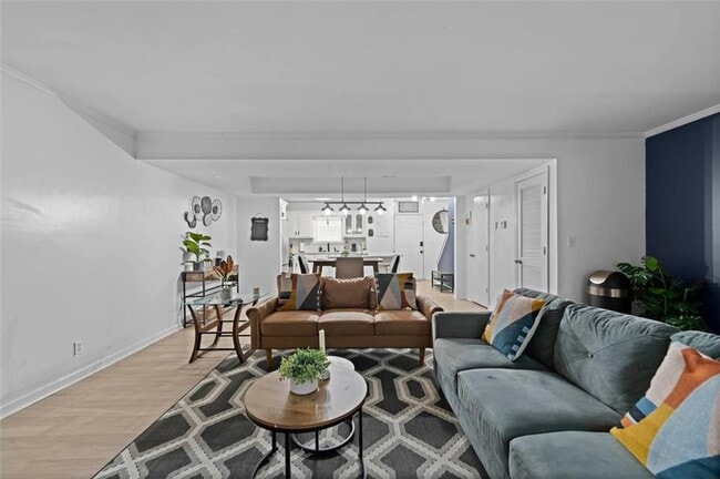 Building Photo - 6003 Pat Mell Pl SE