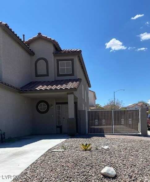 Building Photo - 3335 Commendation Dr