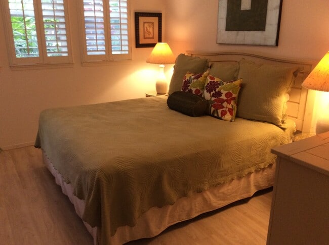 Master BR - 92-1212 Olani St