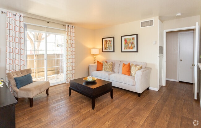 1BR 1BA - 750 SF - Aviare Place Apartments