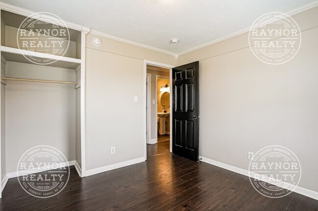 Building Photo - Charming One Story Home in Prime Location