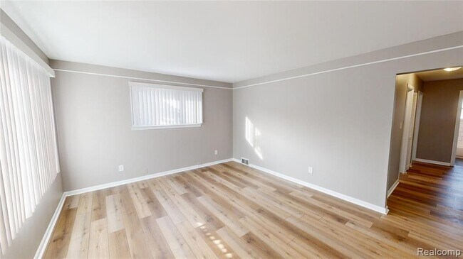 Building Photo - 1177 Connie Ave