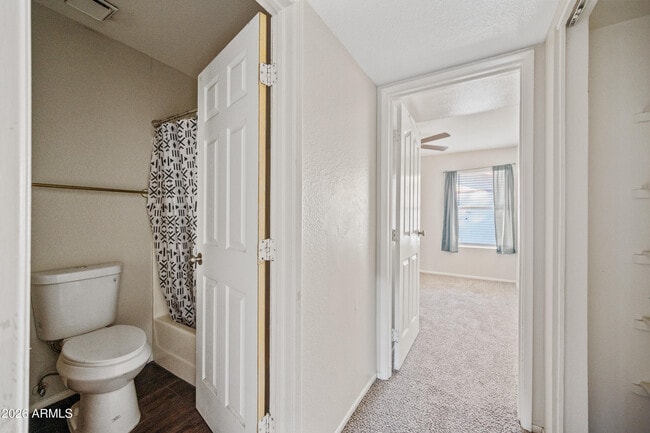 Building Photo - 520 W Clark St