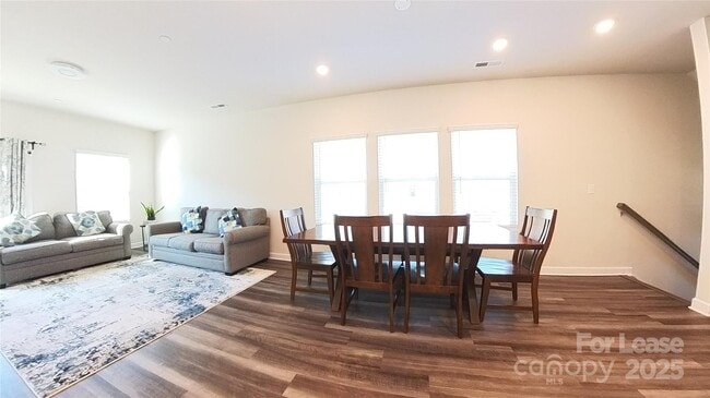 Building Photo - 2604 Greenmarket Dr