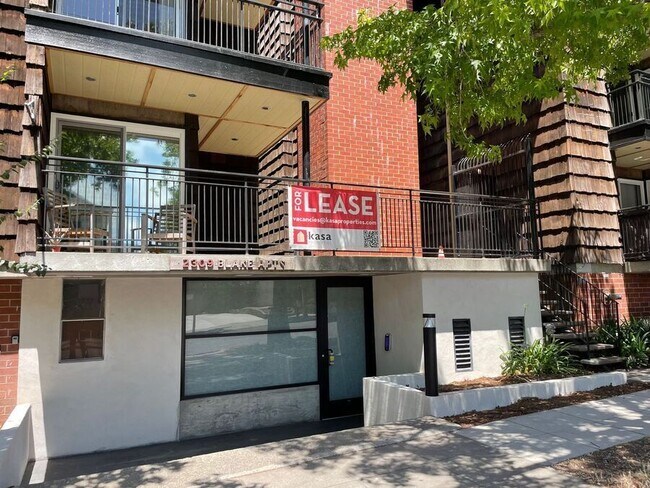 Building Photo - 2309 Blake St