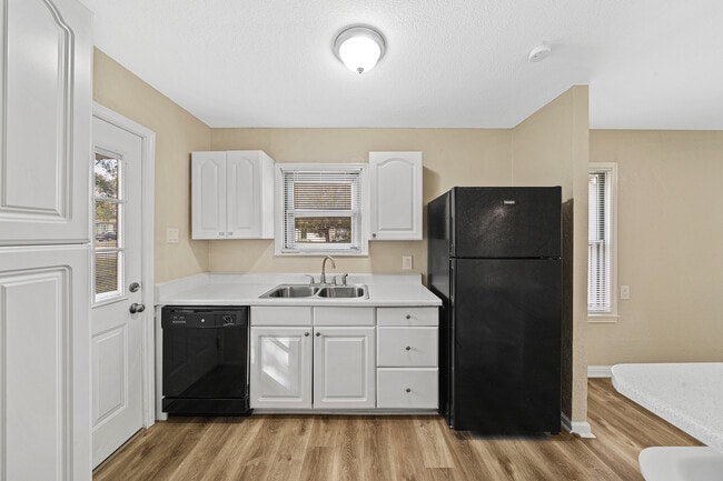 Building Photo - 3938 S Walters St