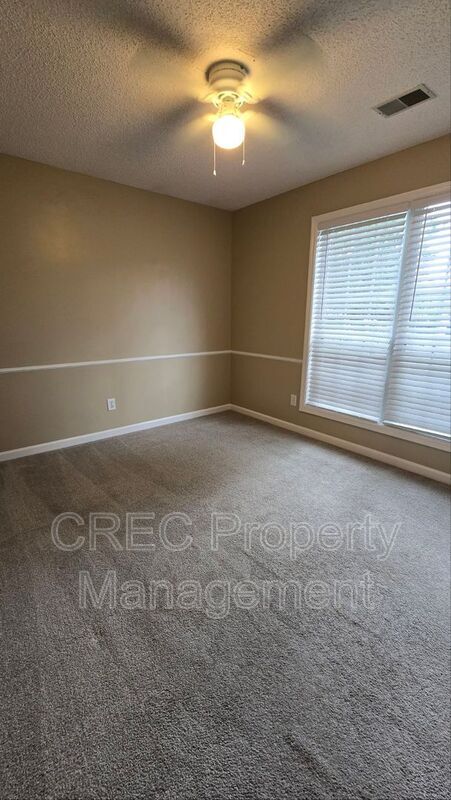 Building Photo - 1308 Starling Rd