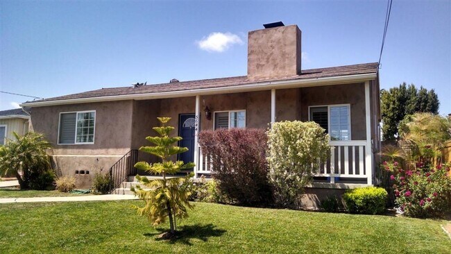 Primary Photo - 4BD 2 BA on Dorothy Way!