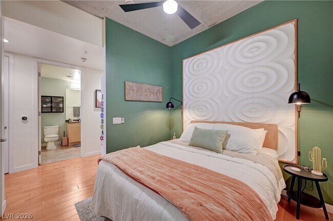 Building Photo - 353 E Bonneville Ave