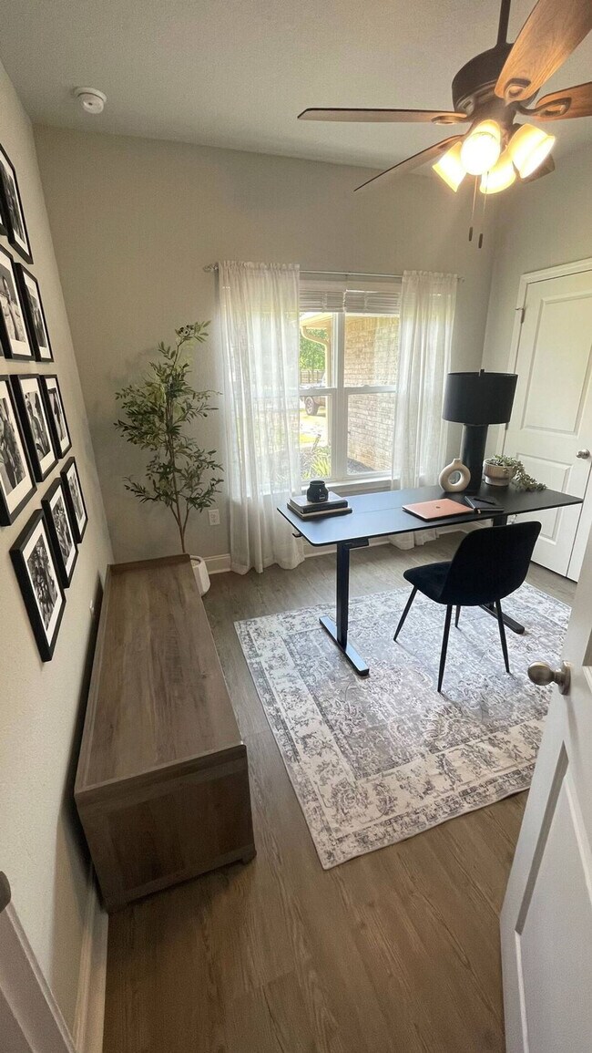 Building Photo - 2064 Constitution Dr