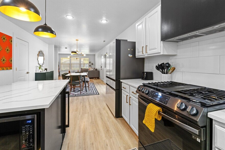 Building Photo - 2624 S Virginia Ave