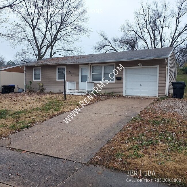 Primary Photo - 4012 SE Truman Ave