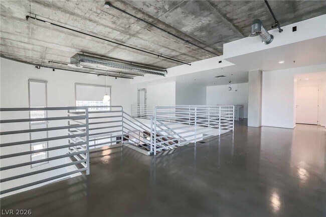 Building Photo - 900 S Las Vegas Blvd