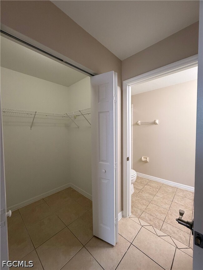 Building Photo - 4299 Bellasol Cir