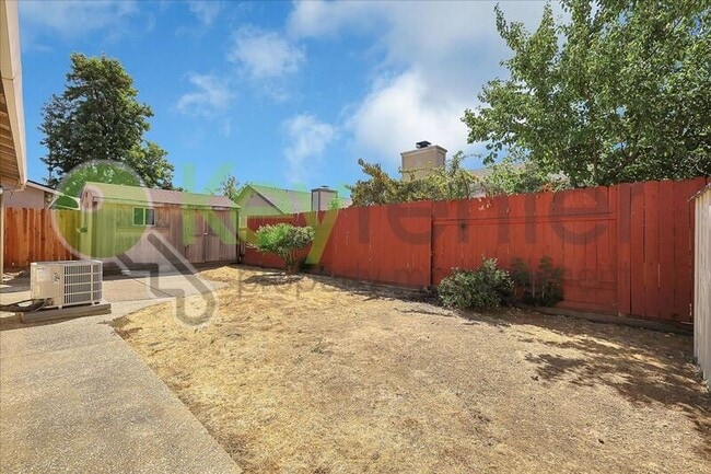 Building Photo - 8645 Meandering Way