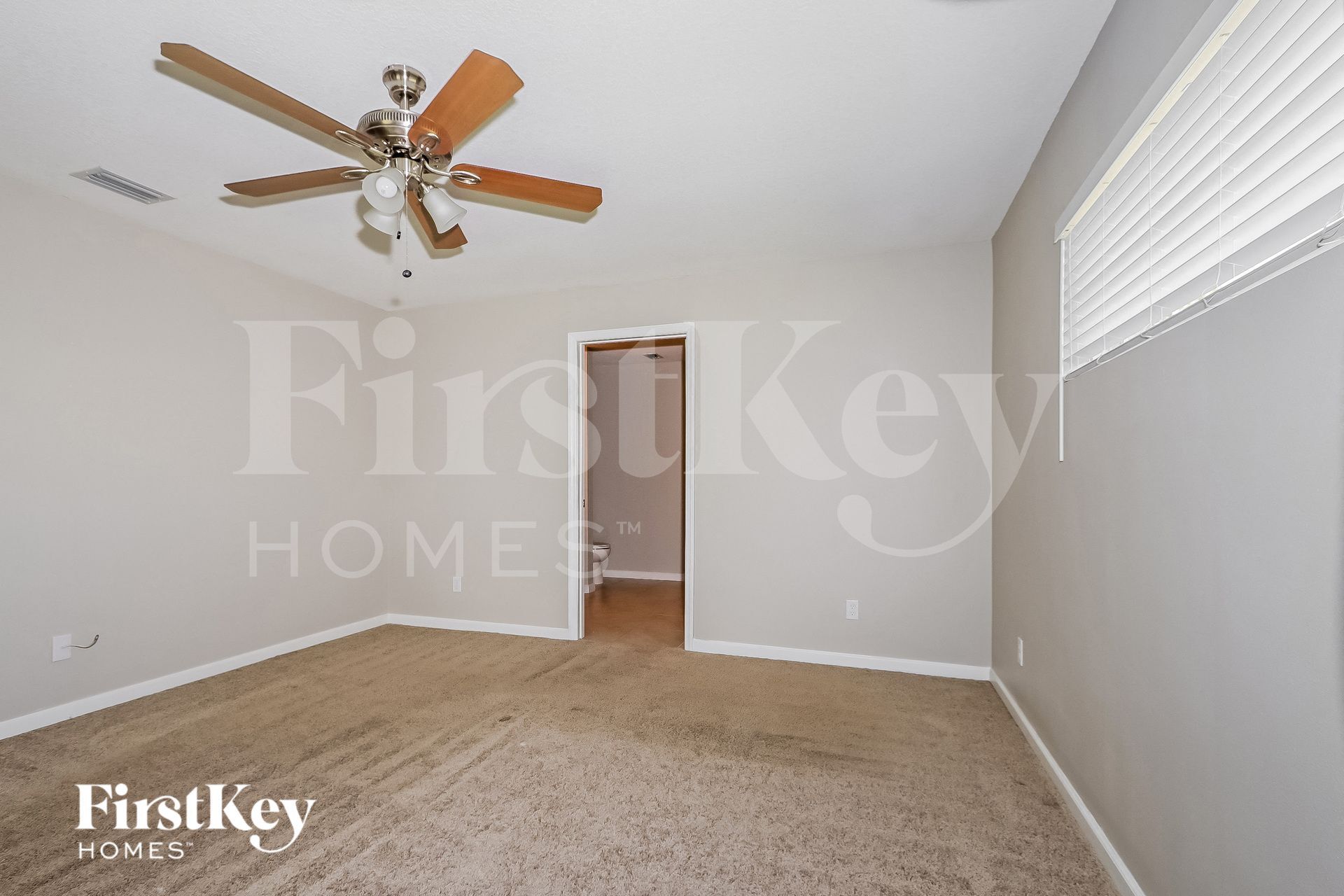 Building Photo - 1525 SW Fresno Rd