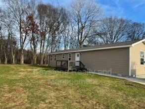 Building Photo - 157 Mace Ln