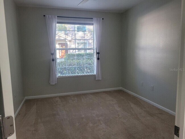 Building Photo - 820 Lantern Way