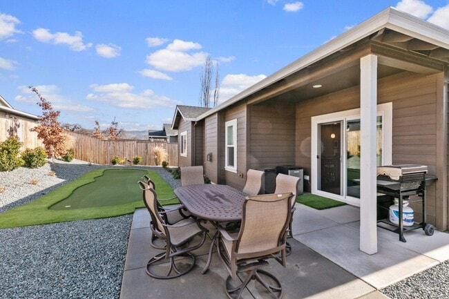 Building Photo - 1775 Pearl Eye Ln