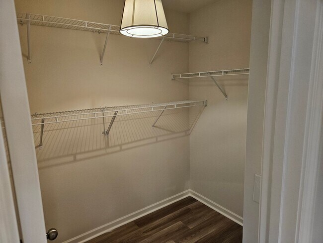 Building Photo - Unfurnished 3 Bedroom, 2 bath home - Hampstead - Brookfield Branch Community