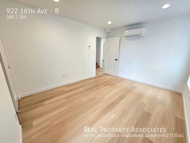 Building Photo - 922 16th Ave