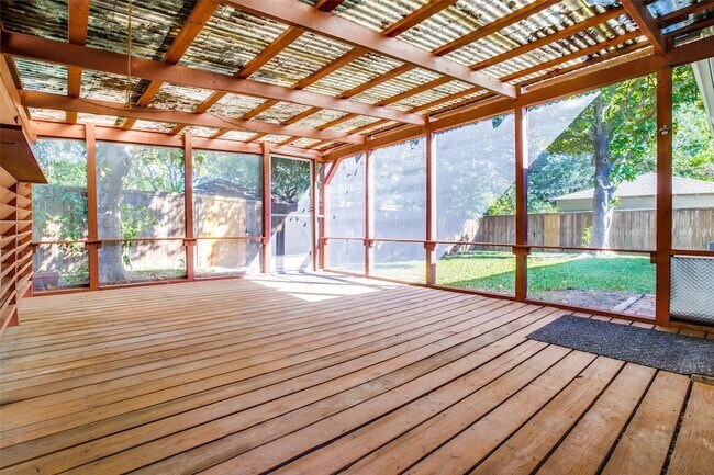 Building Photo - 6721 Vada Dr