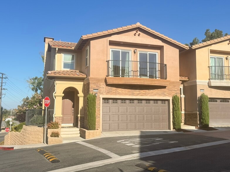 Primary Photo - 15335 Lotus Cir