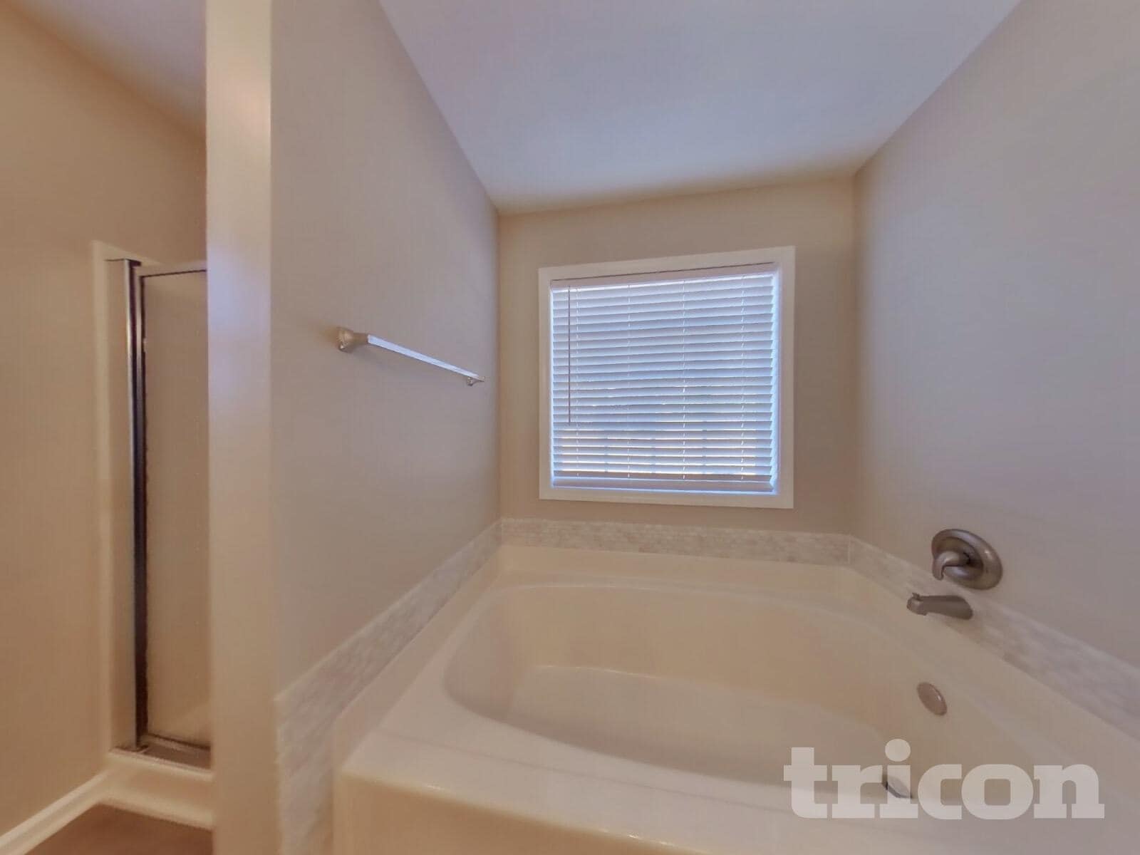 Building Photo - 20 Hillock Ct