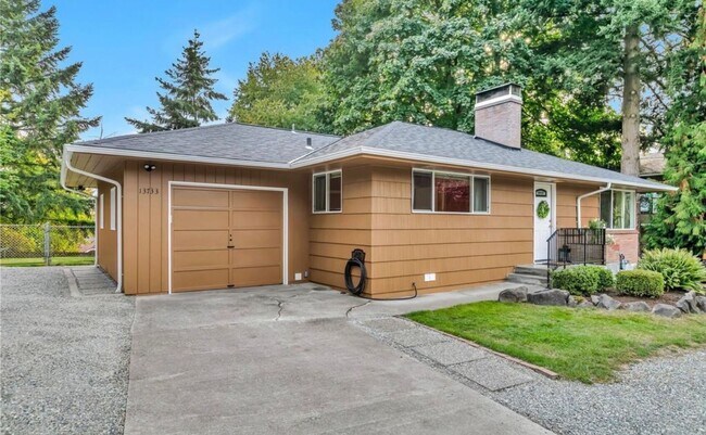Building Photo - 13733 SE 272nd St
