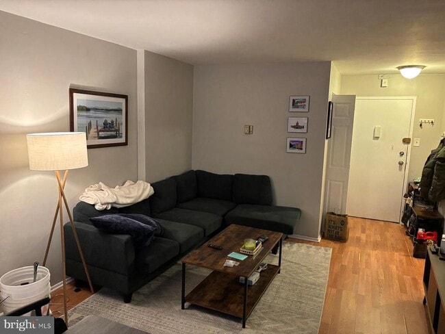 Building Photo - 1435 P St NW