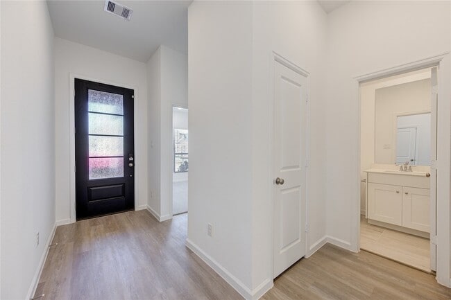 Building Photo - 30347 Tall Fescue Dr