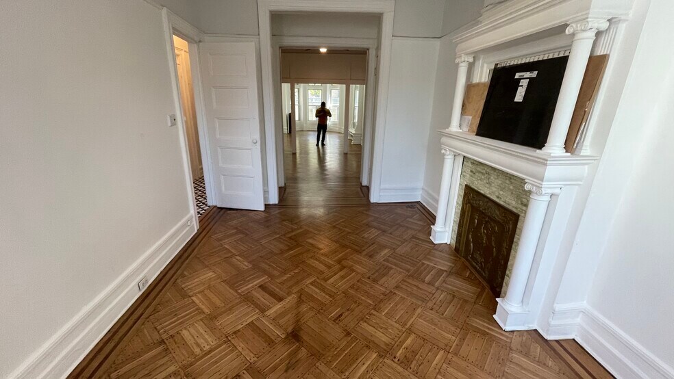 Building Photo - 39 Hawthorne St