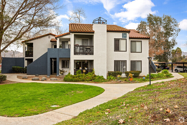 Building Photo - Terre at Creekside